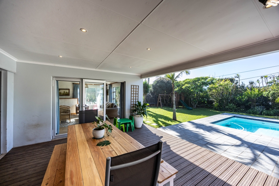 To Let 4 Bedroom Property for Rent in Kidds Beach Eastern Cape